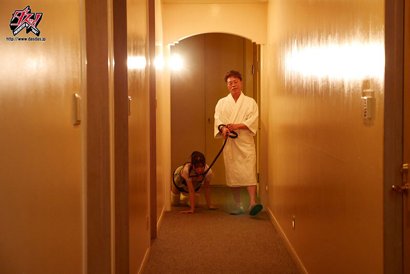 Em gái ngây thơ của tôi bị gả cho gã chủ tịch già hư hỏng